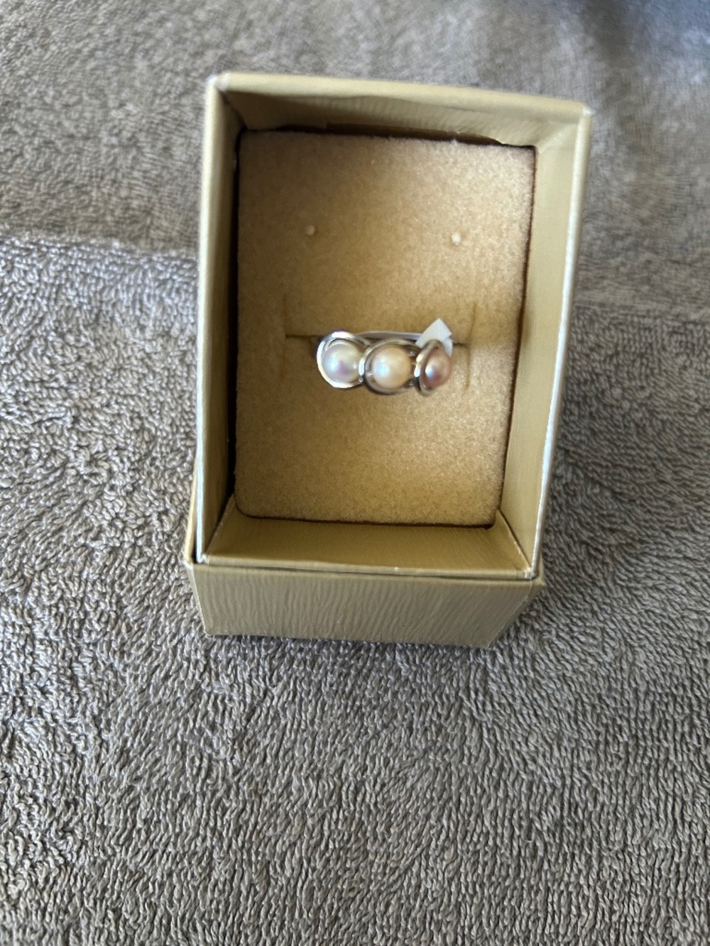 NWT Sterling Silver and Pearl Ring (7)
